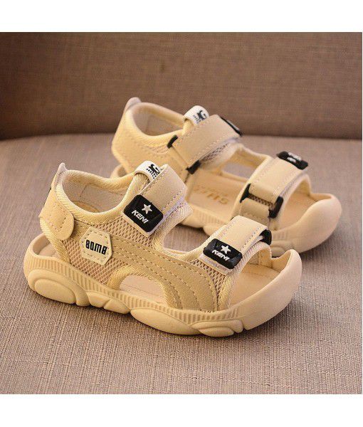 A new generation of 2020 summer children's shoes boy's soft bottom beach shoes boy's Baotou kickproof sandals
