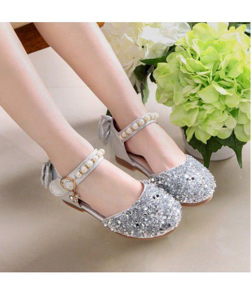 Girls Princess Shoes 2020 spring new soft bottom sandals wholesale Korean crystal shoes girls Doudou shoes children's leather shoes
