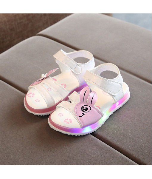2020 summer new girls' bareteeth bright light sandals fashion luminous princess shoes baby breathable soft soled luminous shoes
