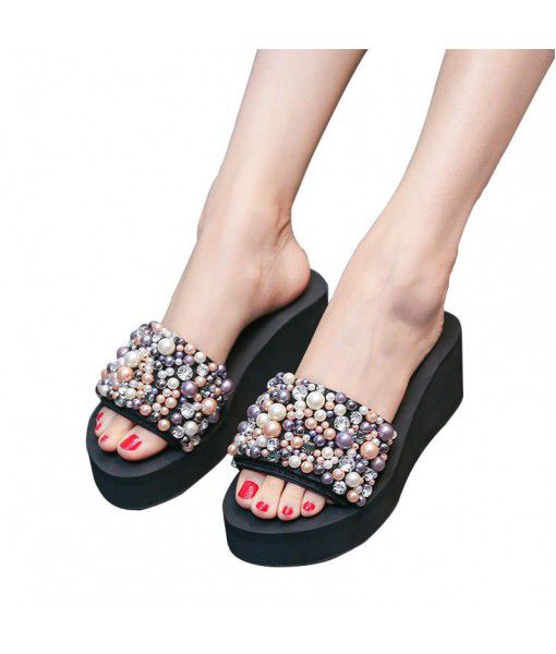 New style sandals for women in summer wear fashionable high heels, thick bottoms, word slippers, non slip pearl slope heels, beach shoes, beach slippers