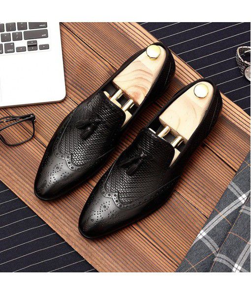 Genuine leather top layer men's British pointy leather shoes high grade business social men's shoes hand made leather