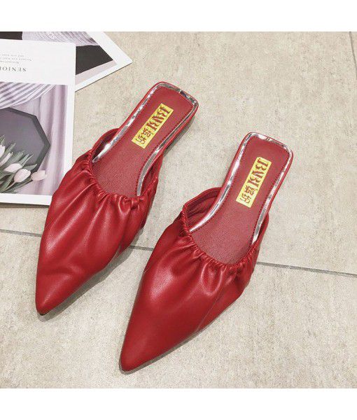 New style sandals in spring 2020 women's flat bottom sandals, pointy, lazy, fashionable, wearing slippers, net red women's shoes
