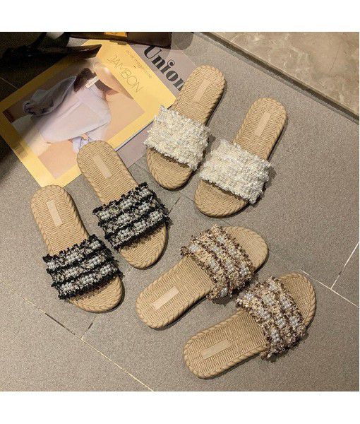 New style sandals for women in the summer of 2020 can be wet, fashionable and versatile, beaded beach flat bottom drag trend