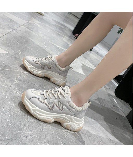 A new Korean version of thick soled sports shoes in spring 2020