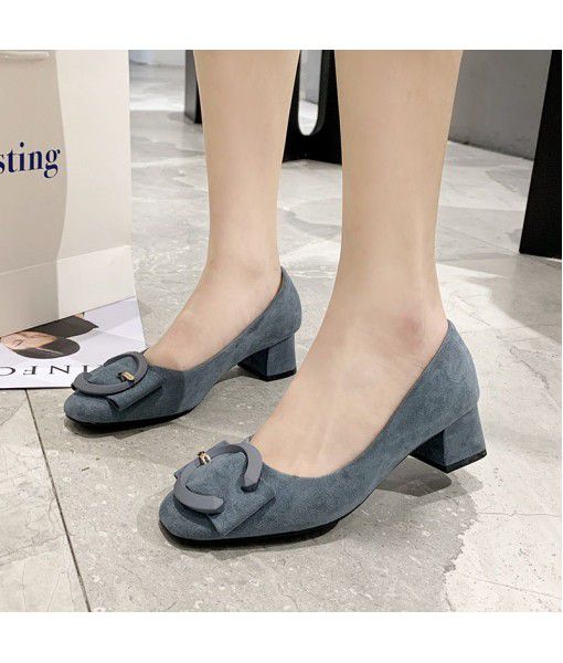 Coarse single shoes women's new spring 2020 shallow mouth middle heel fashion women's shoes a hair substitute with all kinds of fashionable British style