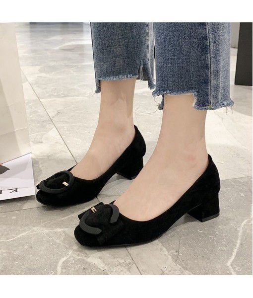 Coarse single shoes women's new spring 2020 shallow mouth middle heel fashion women's shoes a hair substitute with all kinds of fashionable British style