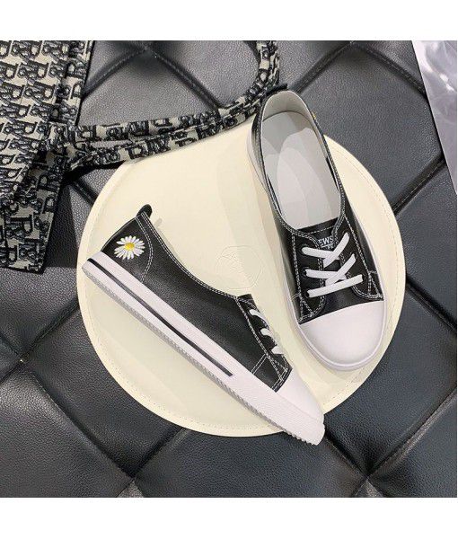 First layer cow leather shallow mouth small white shoes women's 2020 summer new leather small single shoes flat sole all kinds of Little Daisy women's shoes