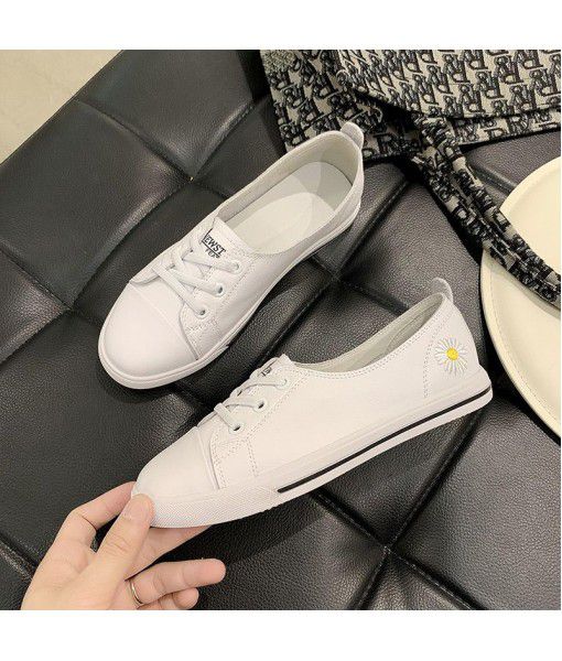 First layer cow leather shallow mouth small white shoes women's 2020 summer new leather small single shoes flat sole all kinds of Little Daisy women's shoes