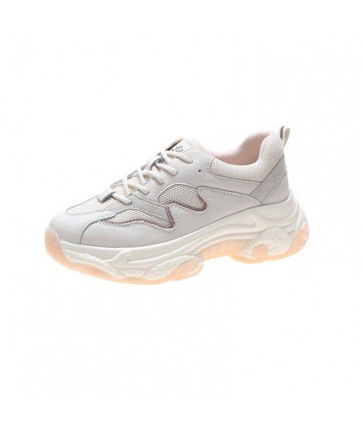 A new Korean version of thick soled sports shoes in spring 2020