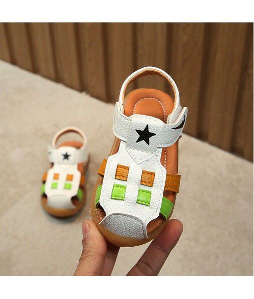 Korean casual and all-around Baotou boys' sandals wholesale of new soft bottom magic stick fashion children's shoes in summer 2019