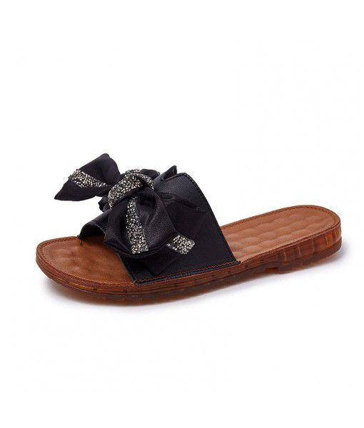 Leather sandals for women wear a new type of ribbon bow casual flat bottom beach thong in 2020 summer