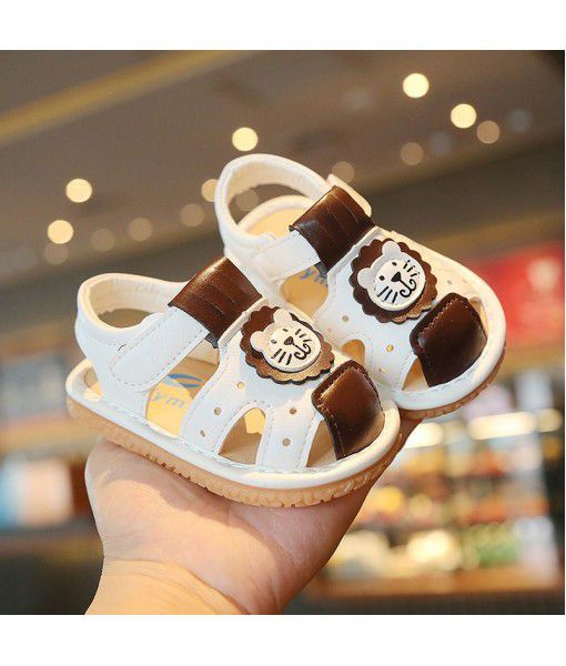 A pair of baby Baotou sandals 2021 spring and summer girls' 0-2-year-old baby girls' walking shoes